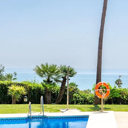 Encinas Garden Апартаменты