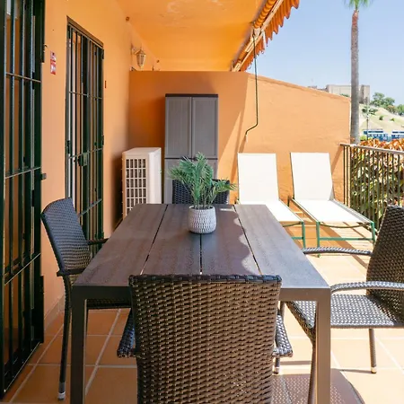 Encinas Garden Фуэнхирола